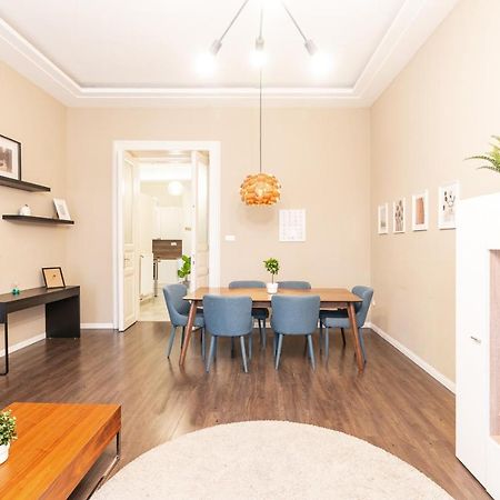 Spacious Luxury Apartment At The Heart Of Budapest Eksteriør bilde
