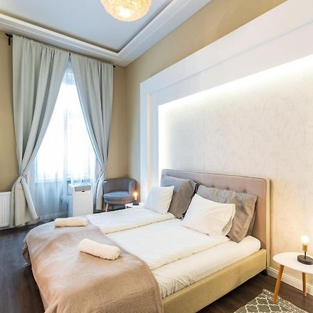 Spacious Luxury Apartment At The Heart Of Budapest Eksteriør bilde