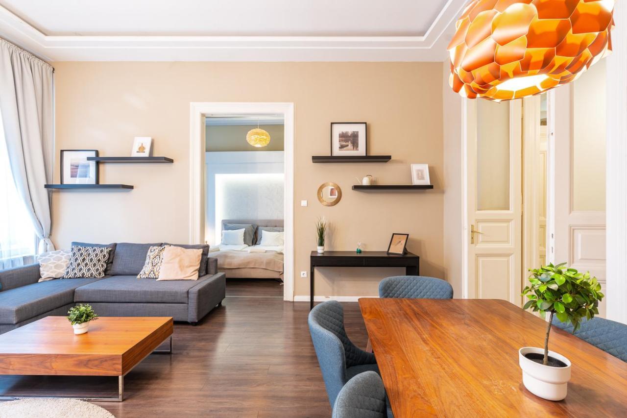 Spacious Luxury Apartment At The Heart Of Budapest Eksteriør bilde