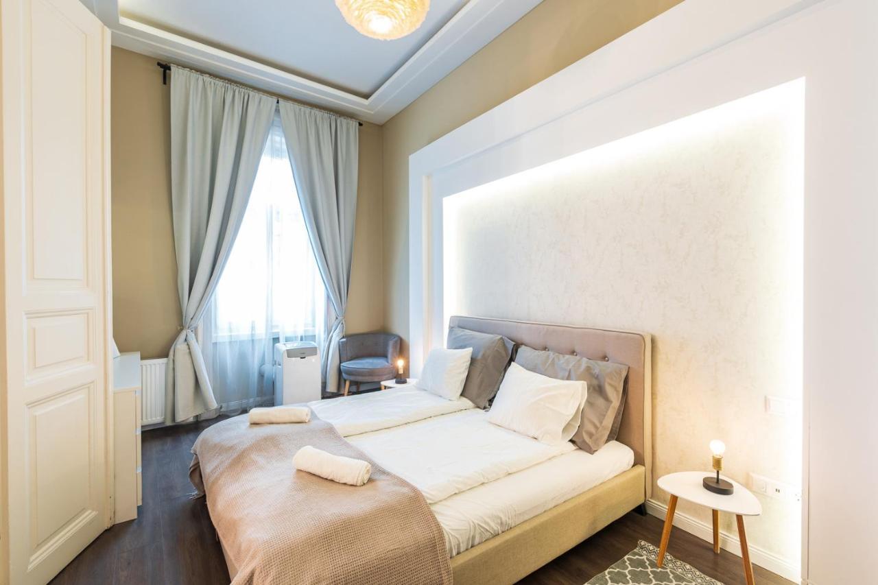 Spacious Luxury Apartment At The Heart Of Budapest Eksteriør bilde