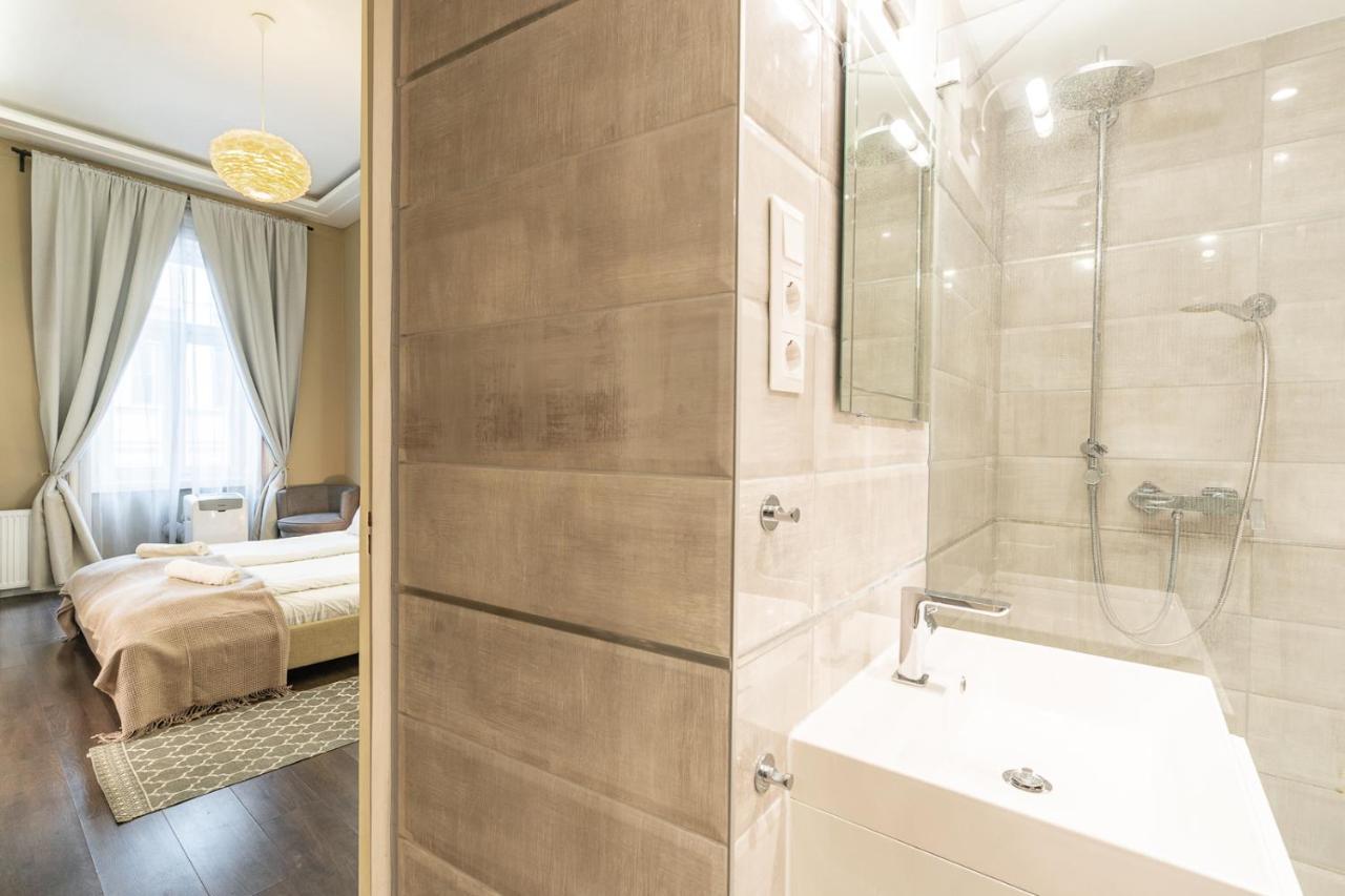 Spacious Luxury Apartment At The Heart Of Budapest Eksteriør bilde