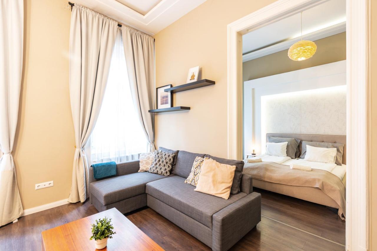 Spacious Luxury Apartment At The Heart Of Budapest Eksteriør bilde